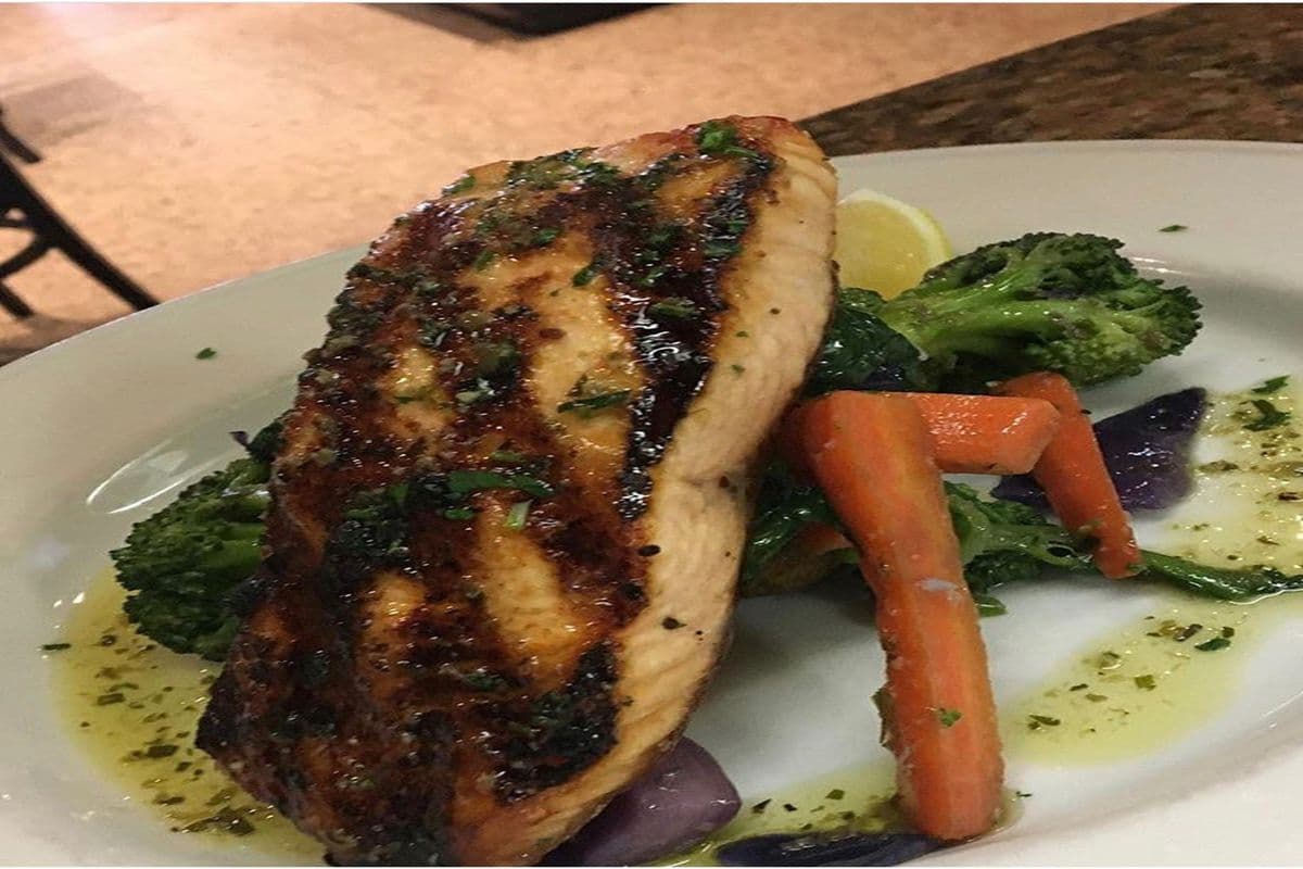 Salmone al Salmoriglio