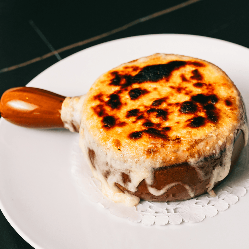 Soupe à l'oignon gratinée / Onion Soup Gratin