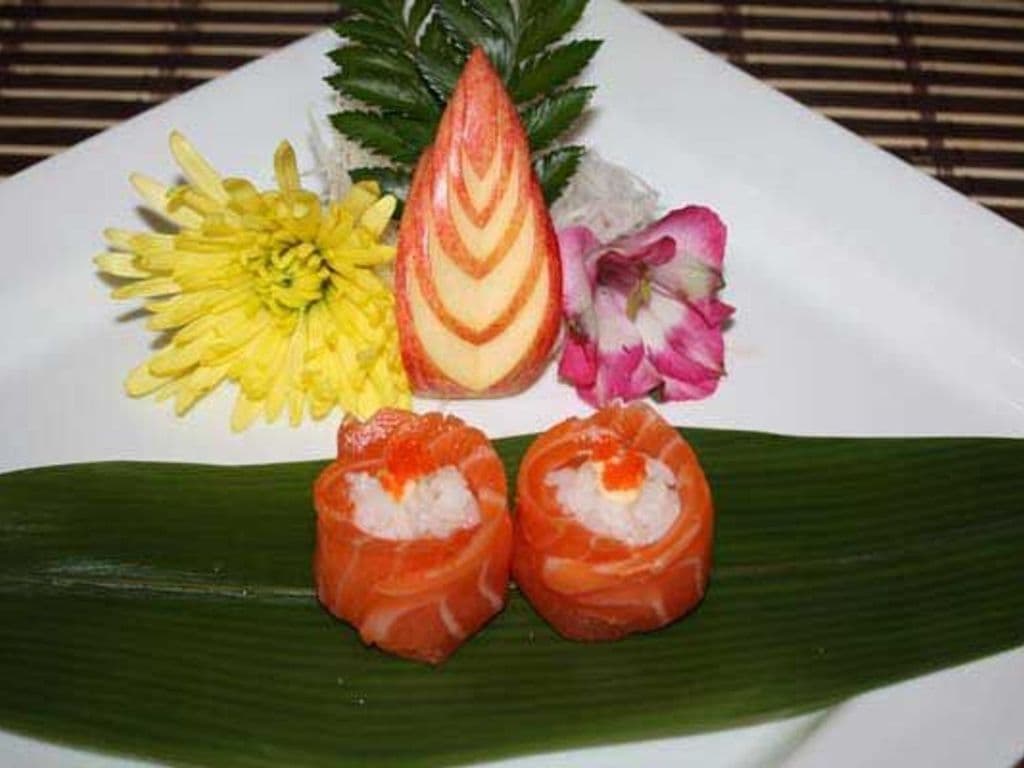 Salmon Roses Sushi (2pcs)