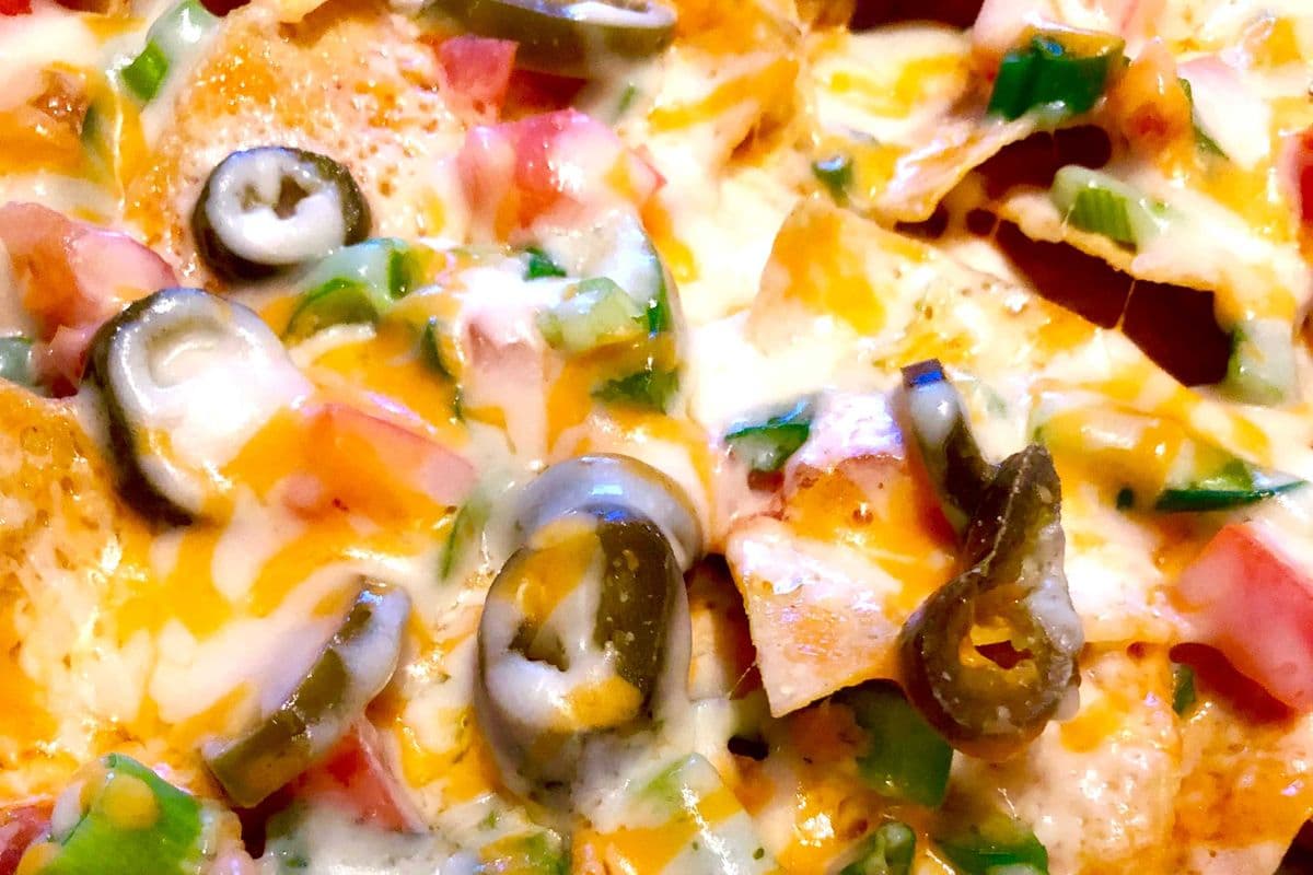 Large Nachos (3 - 4 People)