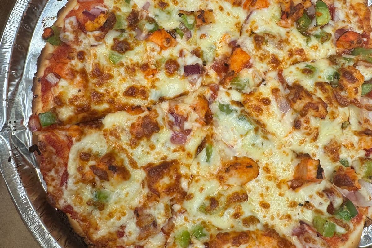 Tandoori Chicken Pizza (Gluten-Friendly)