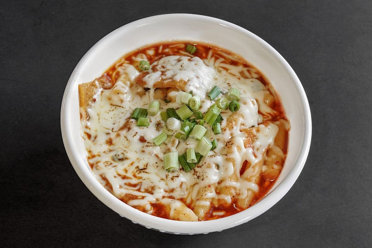 Tteok-Bokki With Cheese
