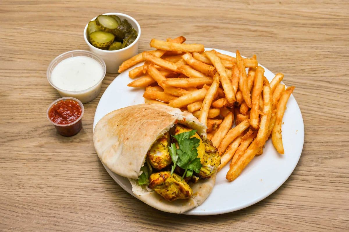 Chicken Breast Pita Sandwich Combo