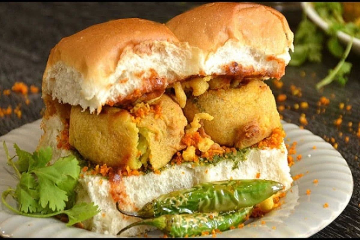 Bombay Vada Pav (2pcs)