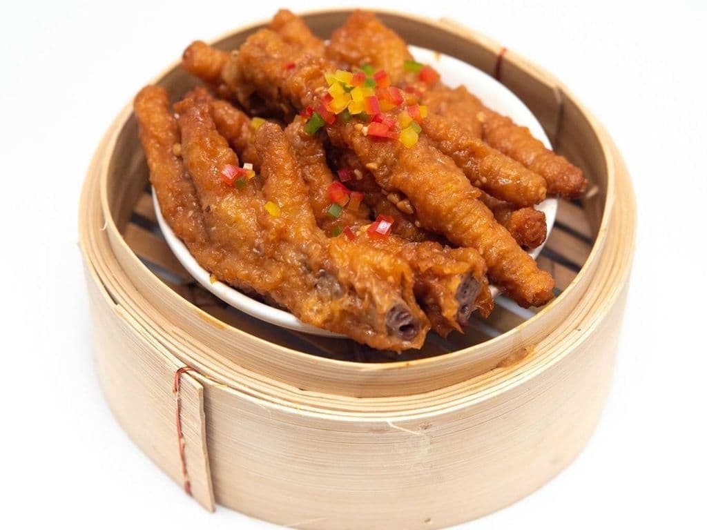 D07 Steamed Chicken Feet