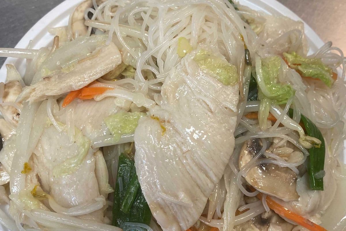 Chicken Mein Feng