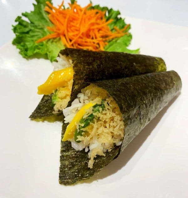 C30. Crispy Mango Avocado Hand Roll (2 Pcs)
