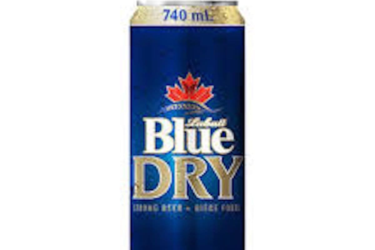 Labatt Blue Dry Strong Beer (1 x 740 ml)