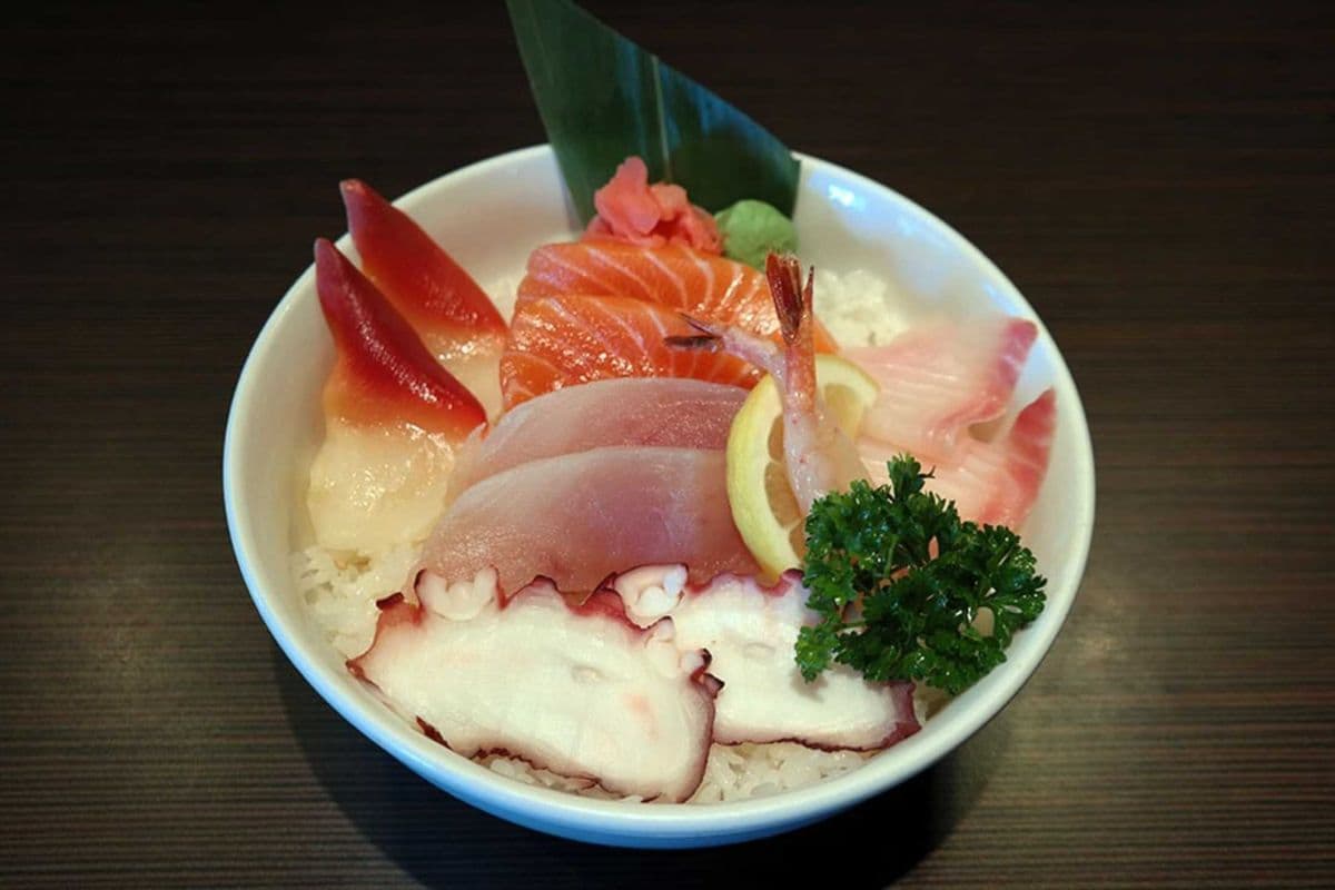 Chirashi Don (12 pcs)