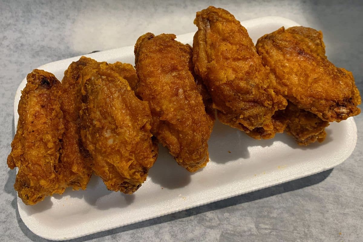 Deep Fried Chicken Wings (10 pcs)