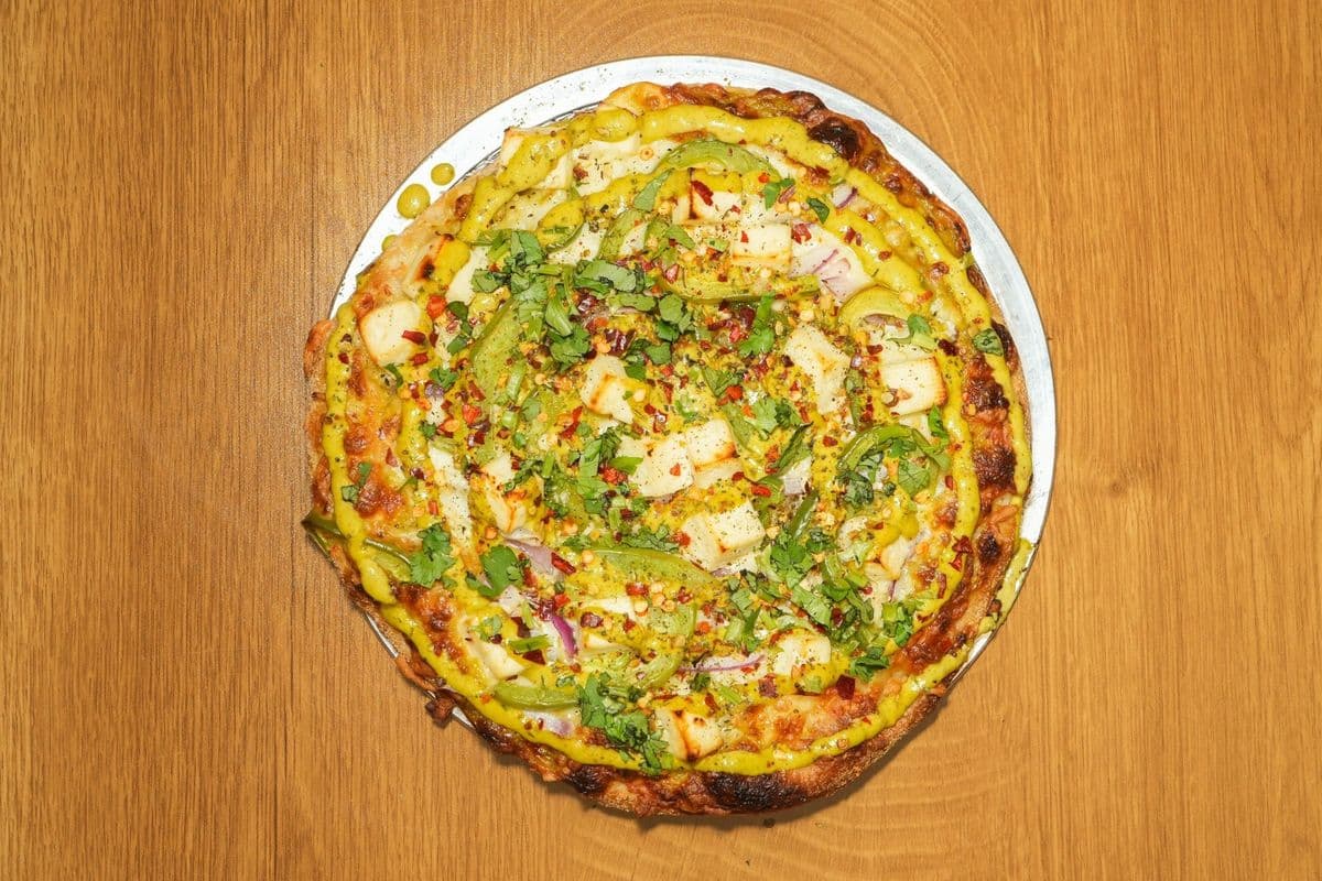 Red Garlic Pizza