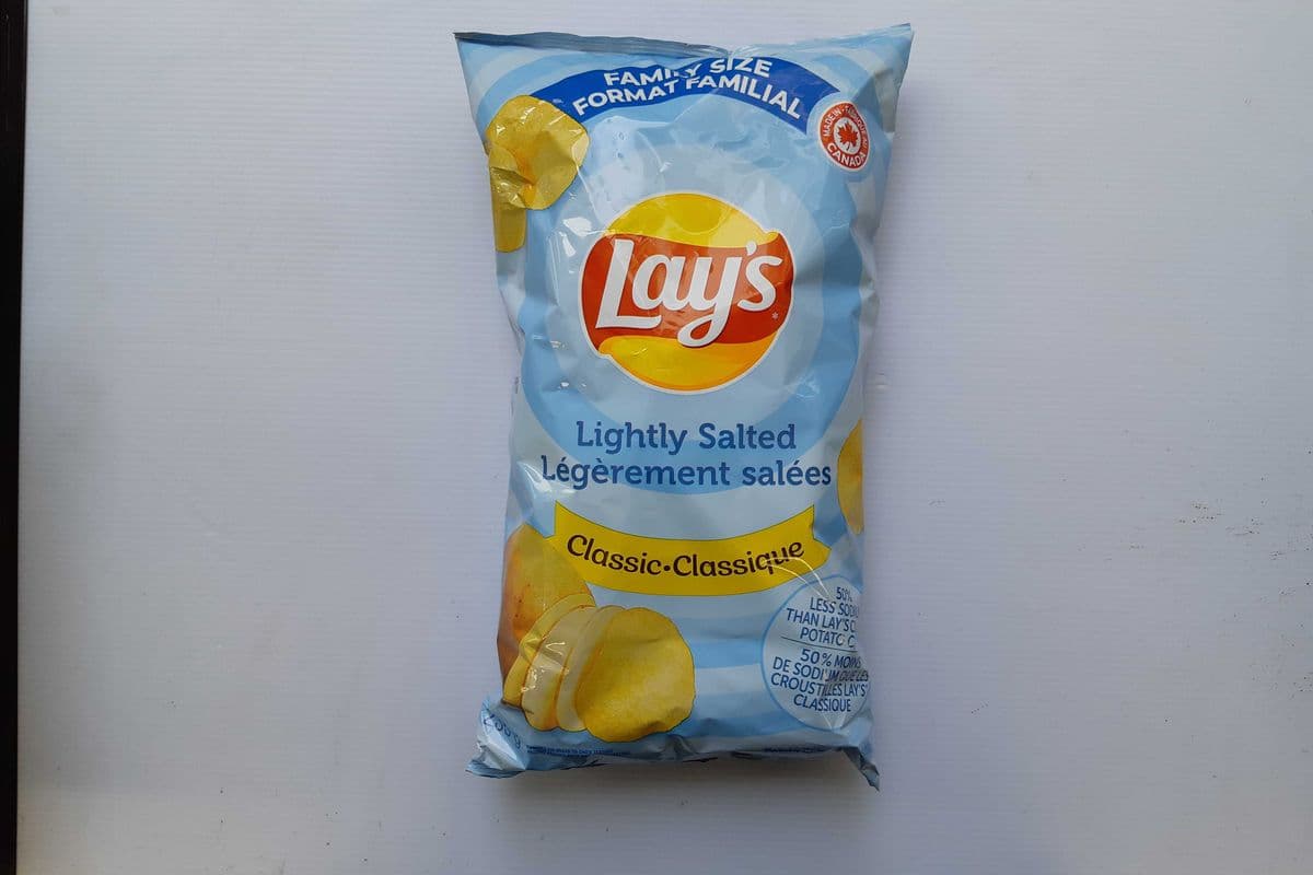Lay's Lightly Salted Potato Chips (235 g)