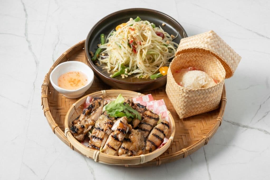 Mahima Platter | ข้าวเหนียว ส้มตำไก่ย่าง