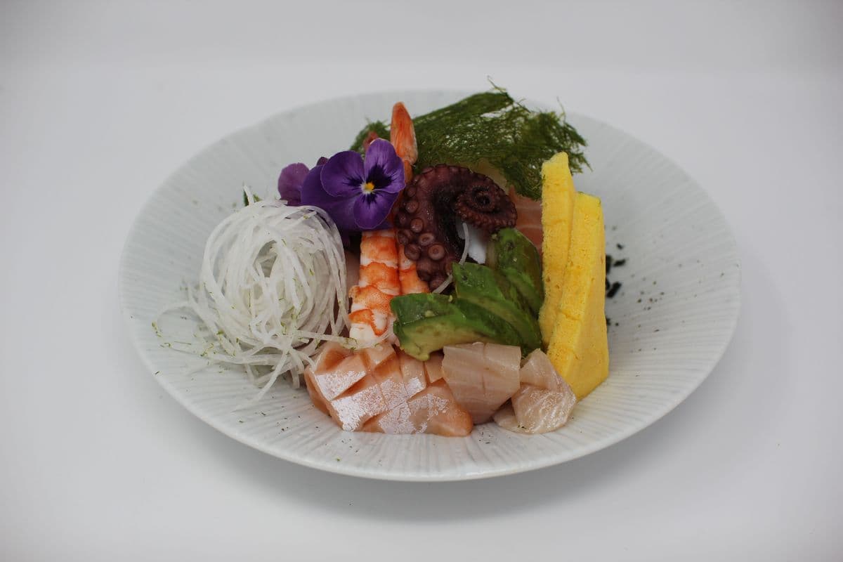 Chirashi Donburi
