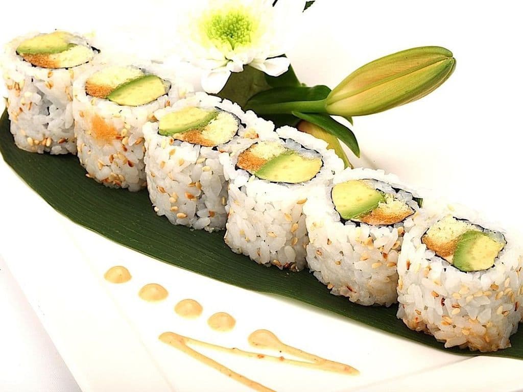 Spicy Crispy Avocado Roll(6pcs)