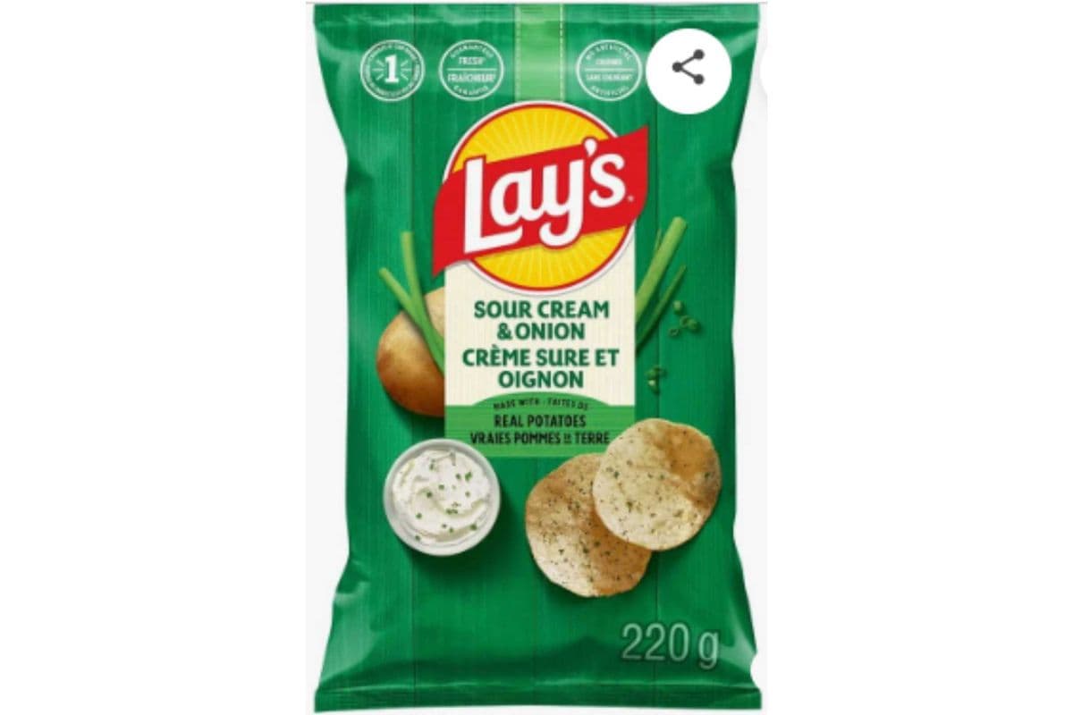 Lay's Potato Chips Sour Cream-Onion, 220g (220 g)