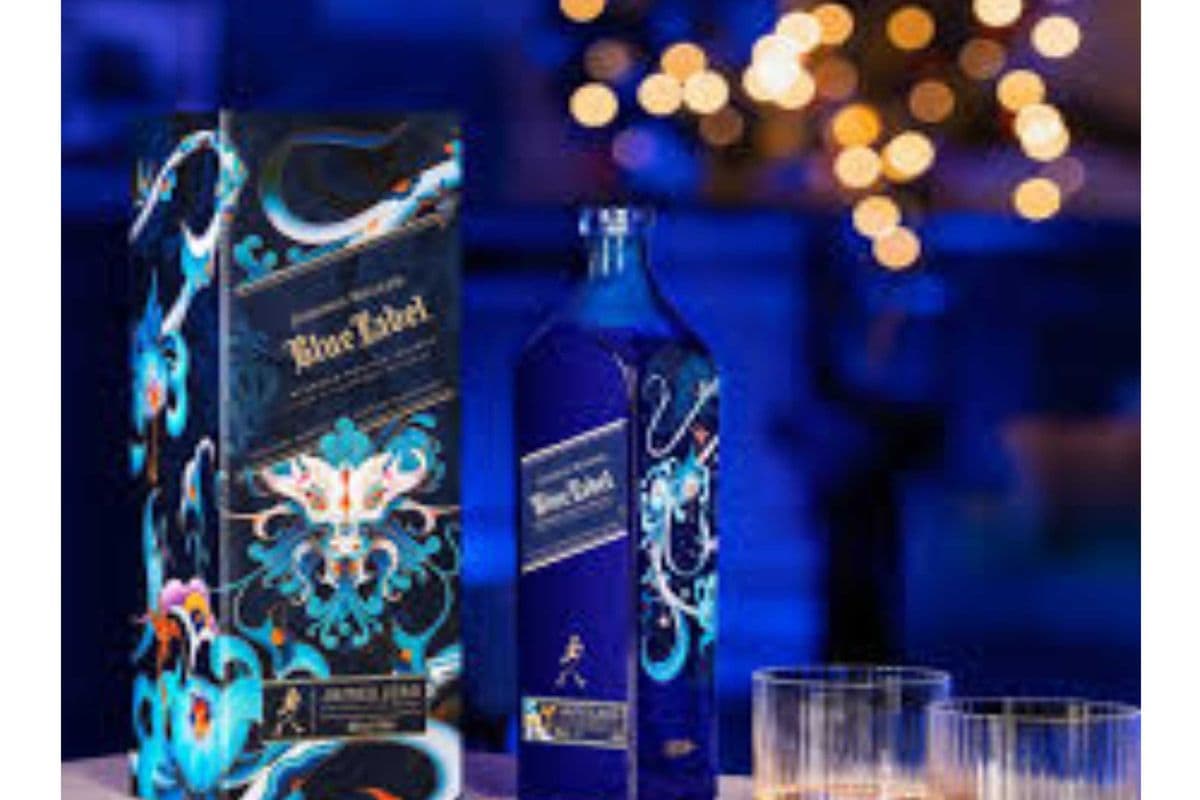 JOHNNIE WALKER BLUE LABEL 750ML (1 x 750 ML)
