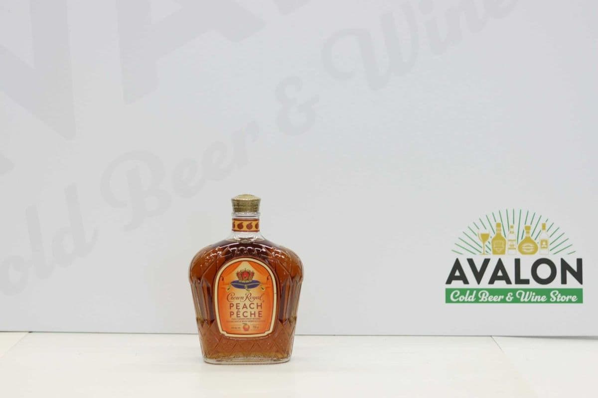 Crown Royal Peach 750ml Bottle (1 x 750ml)