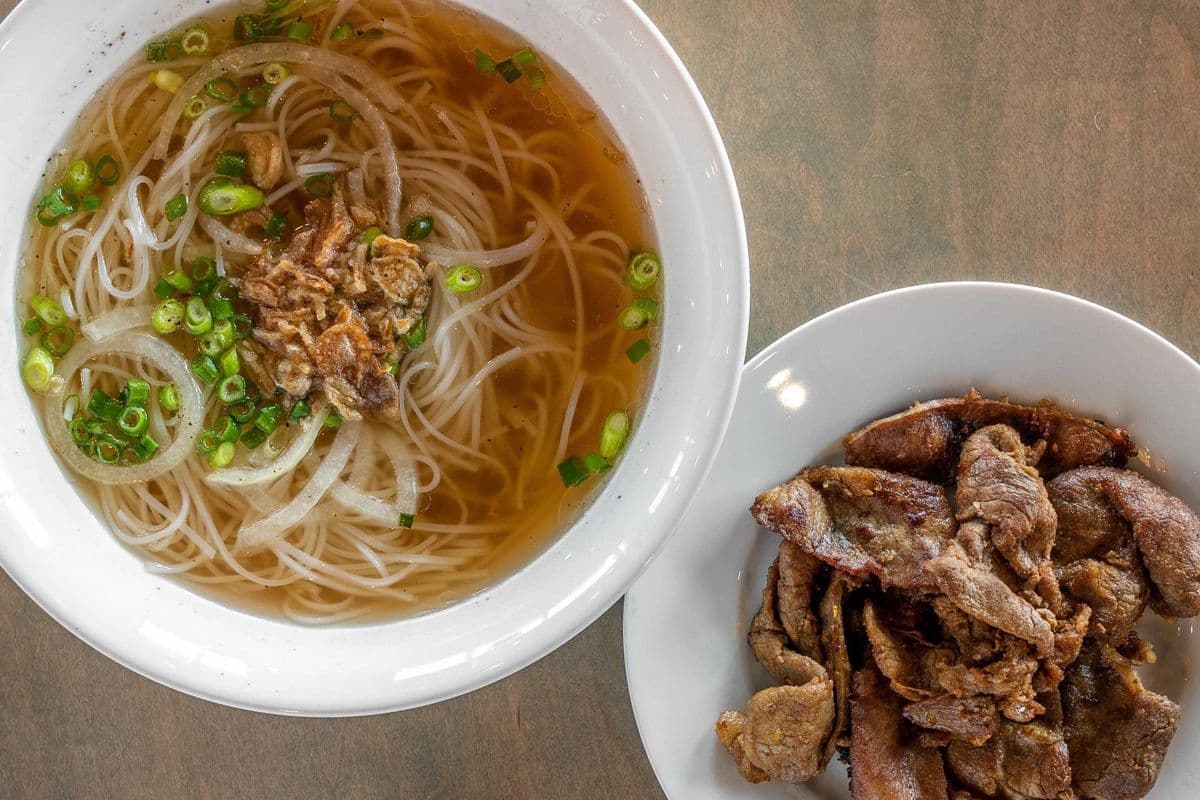 21. Noodle soup with grilled