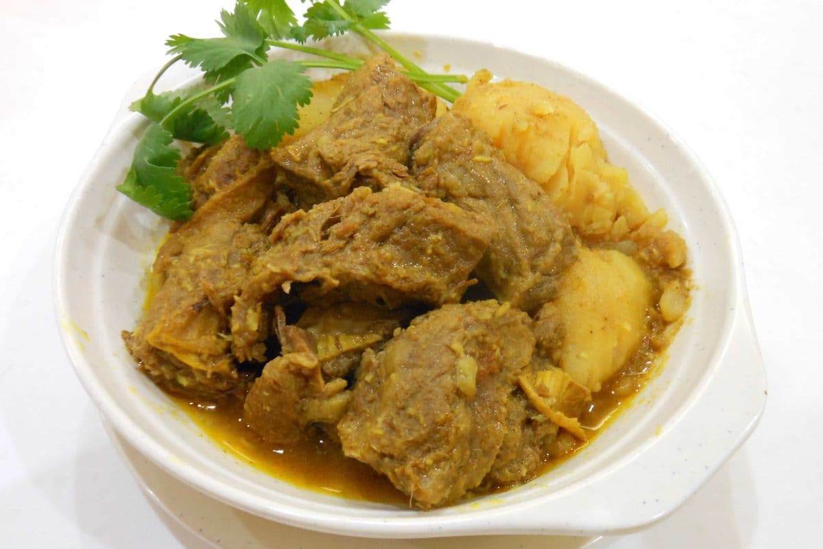 062 Curry Beef Brisket with Potato 咖喱牛腩