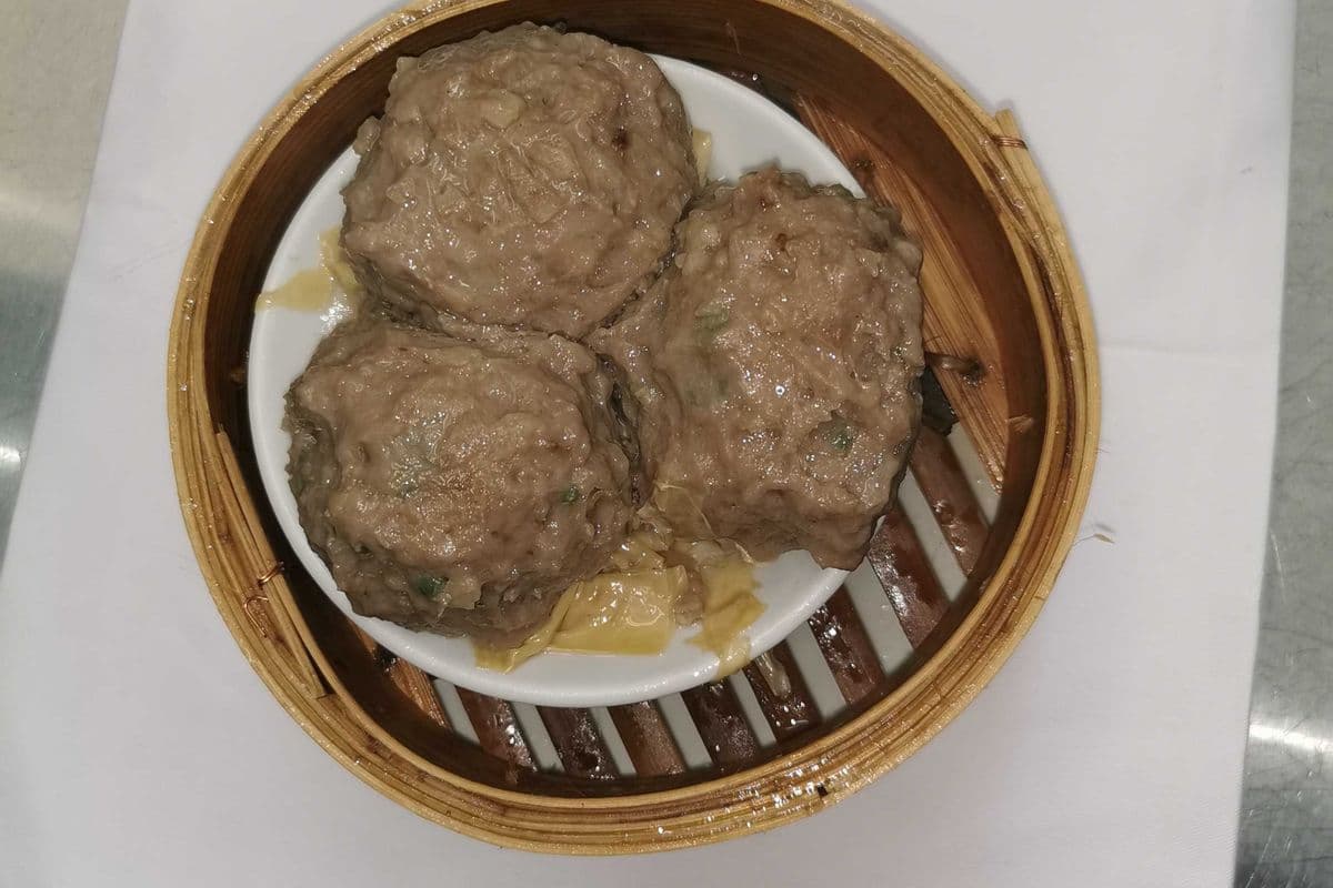 10. Steamed Beef Meatballs 山竹牛肉球