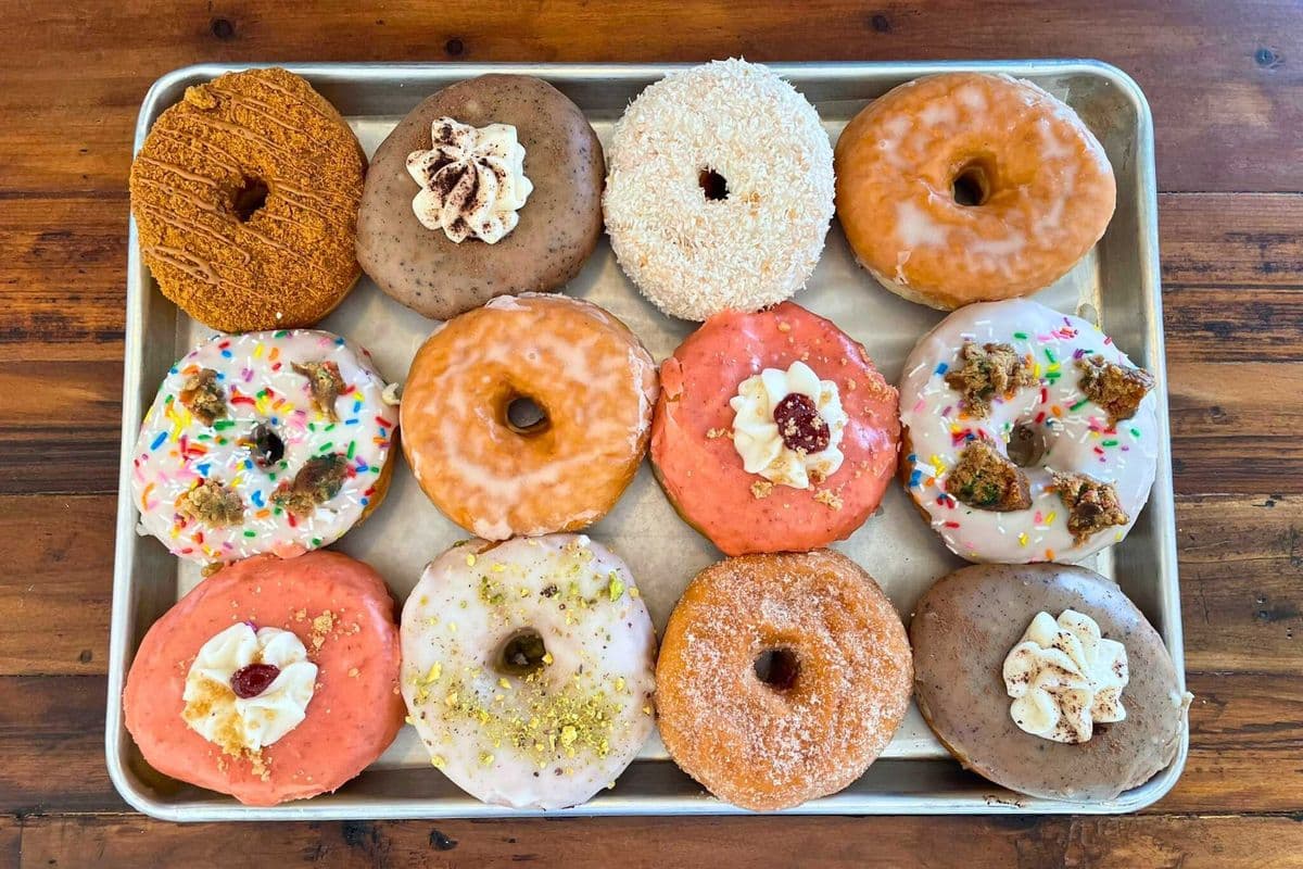 12 donuts box