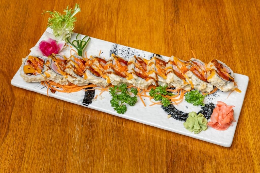 SR12. Spicy Tuna Tempura Roll (deep-fried) (10 Pcs)