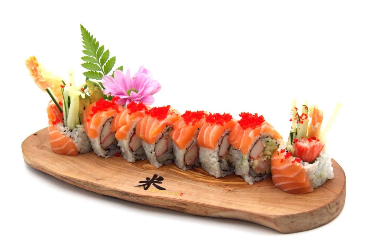 SR5. Red Dragon Roll (8pcs)