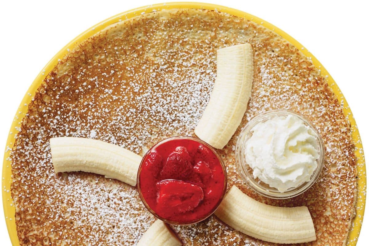 #11 Banana, Strawberry, and Whip Pannekoek
