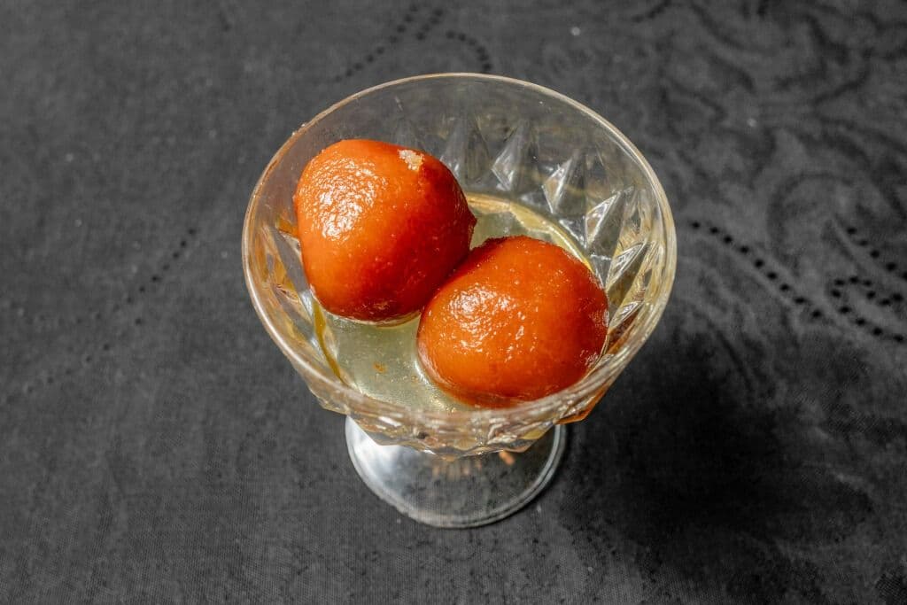 Gulab Jamun (1 LB)