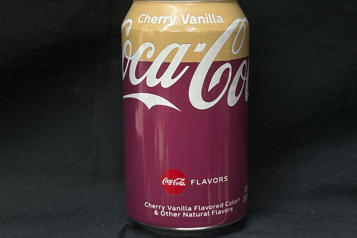 Coke Vanilla Zero Sugar (355ml)