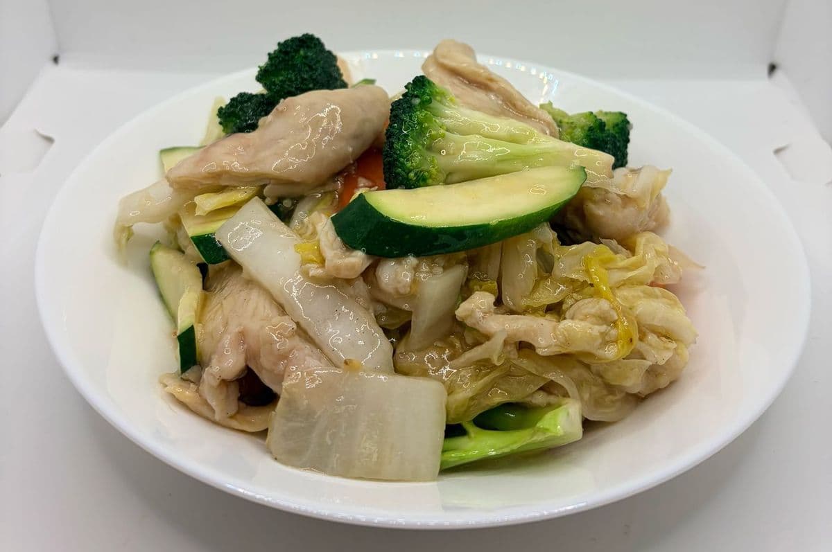 77. Poulet Légumes 蔬菜鸡