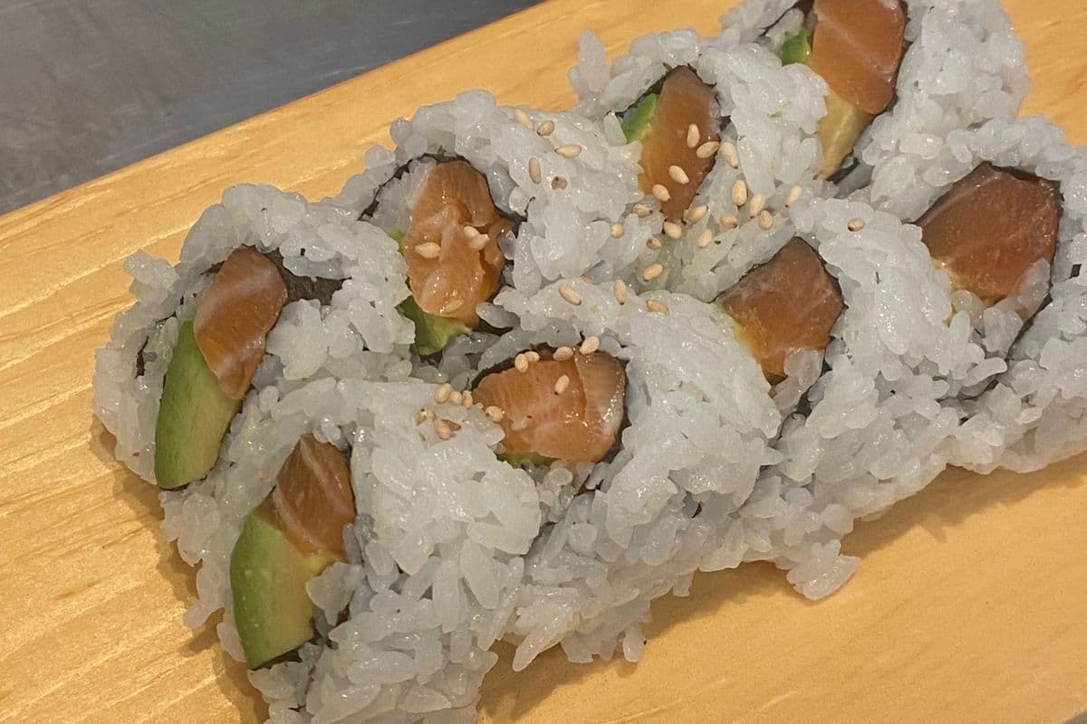 Salmon Avo Roll
