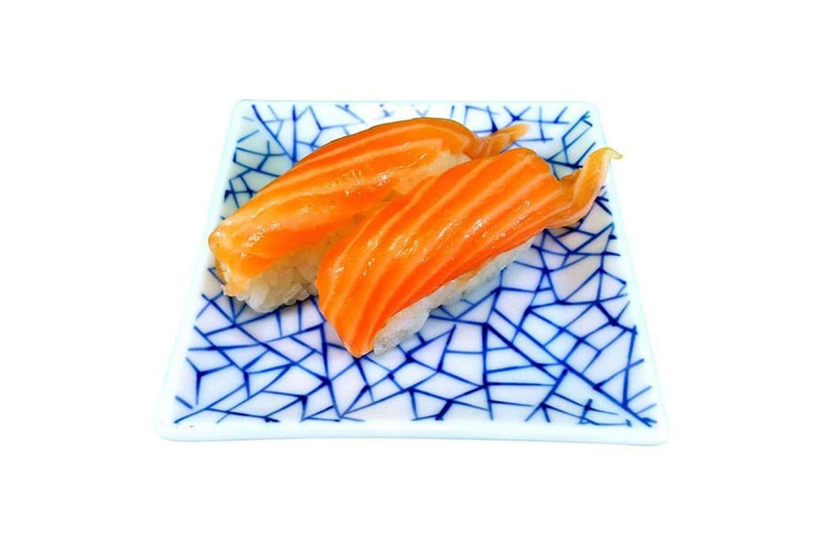 Salmon Sushi 1pc
