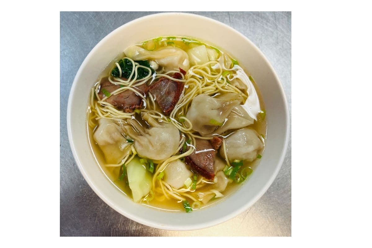 Wonton Noodles Soup (With BBQ Sliced Pork)