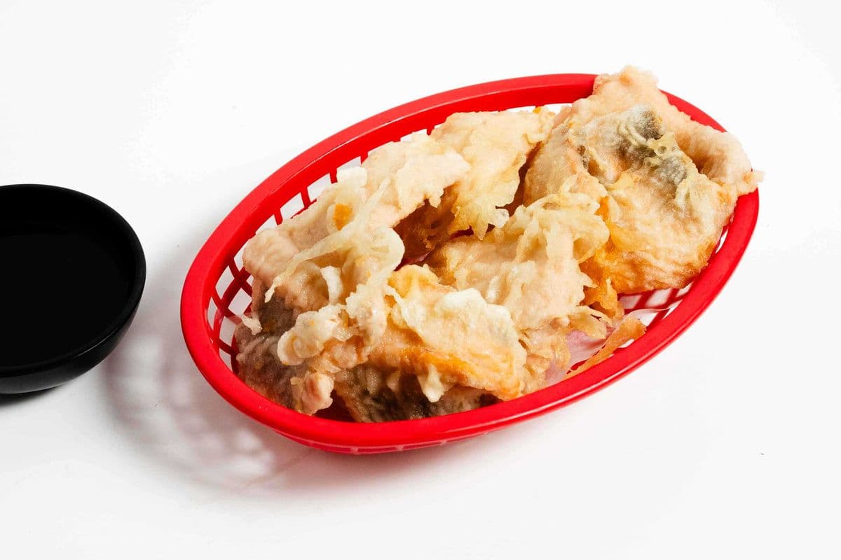 Salmon Tempura (8 pcs)