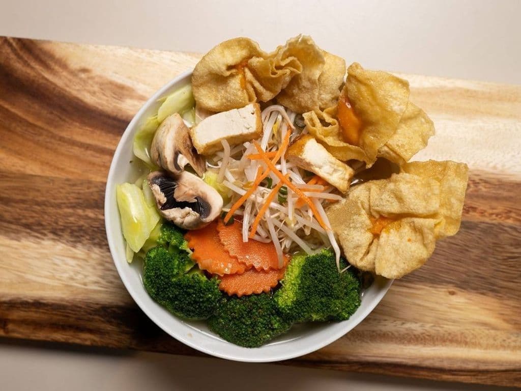 NS3. Vegetarian Noodle Soup