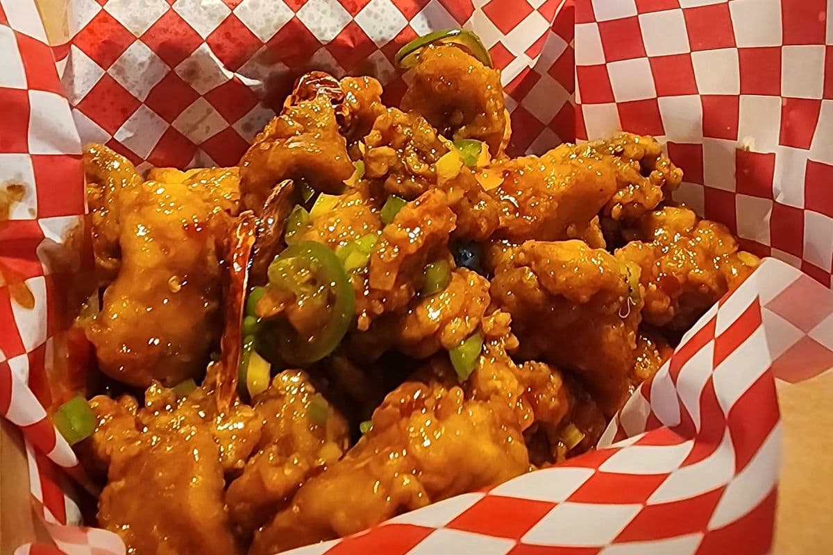 Fried Chicken with Sweet and Spicy Soy Sauce (Large)