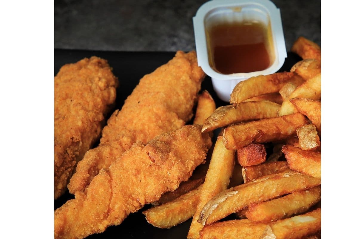 Kids' Chicken Fingers and Fries (Halal)