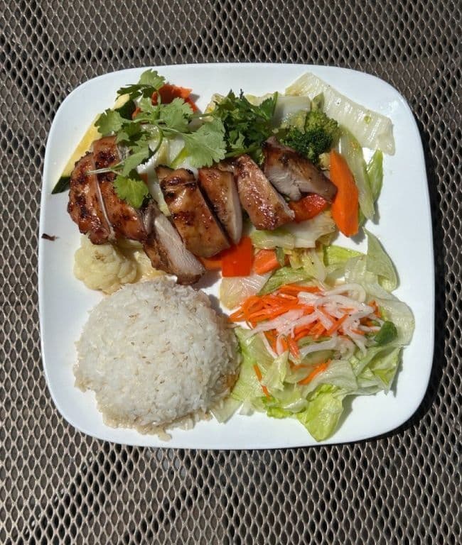Poulet Grillé avec Légumes Sautés / Grilled Chicken with Stir - Fried Veggies