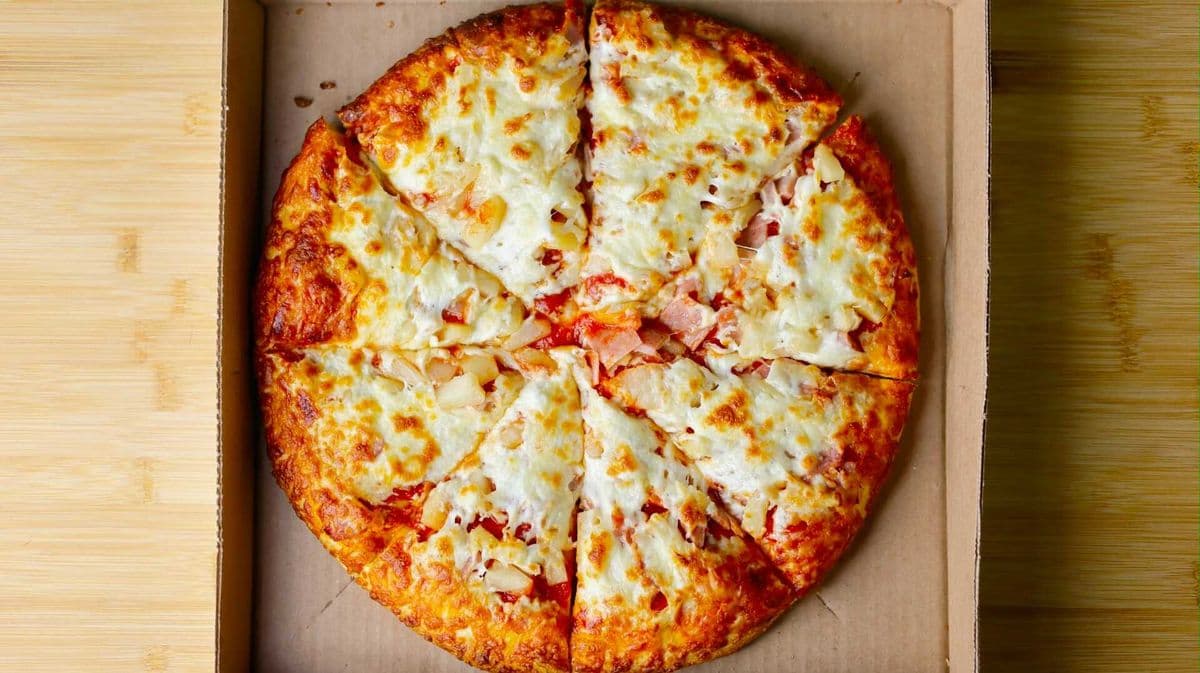 15" Hawaiian Pizza