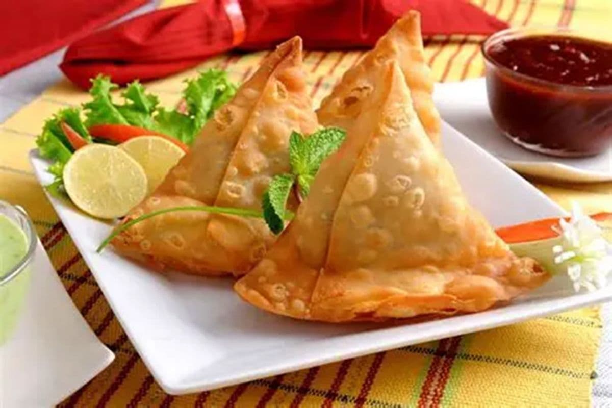 Veggie Samosa (2pcs)