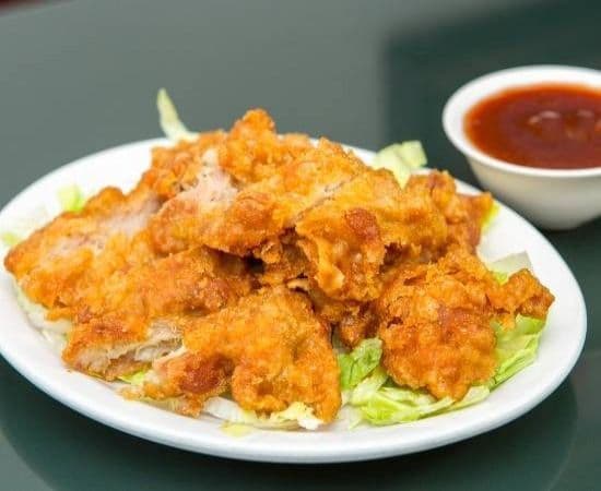 44. Poulet croustillant avec sauce gingembre dans riz / Crispy Chicken with Ginger Sauce in rice / 姜汁鸡