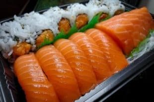 F12. Salmon Family Combo (14 pcs)
