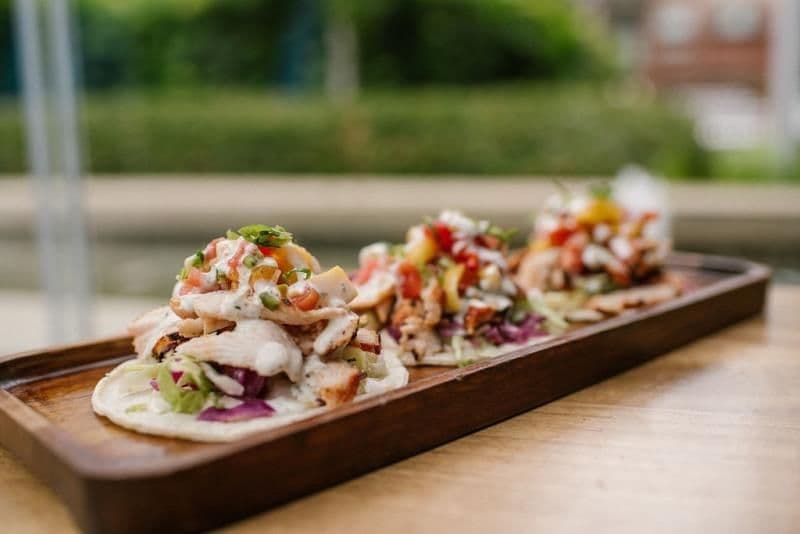 CHIPOTLE CHICKEN TACOS