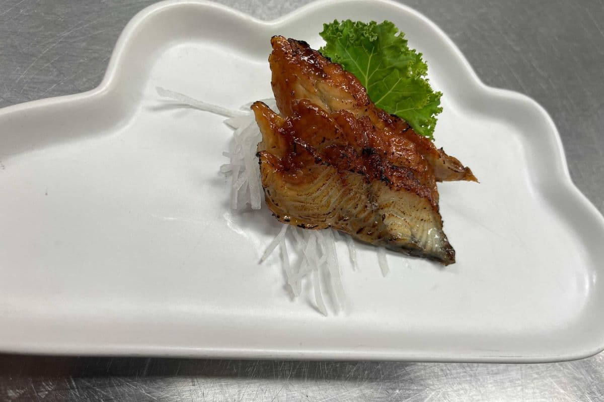 Eel Sashimi (3pcs)