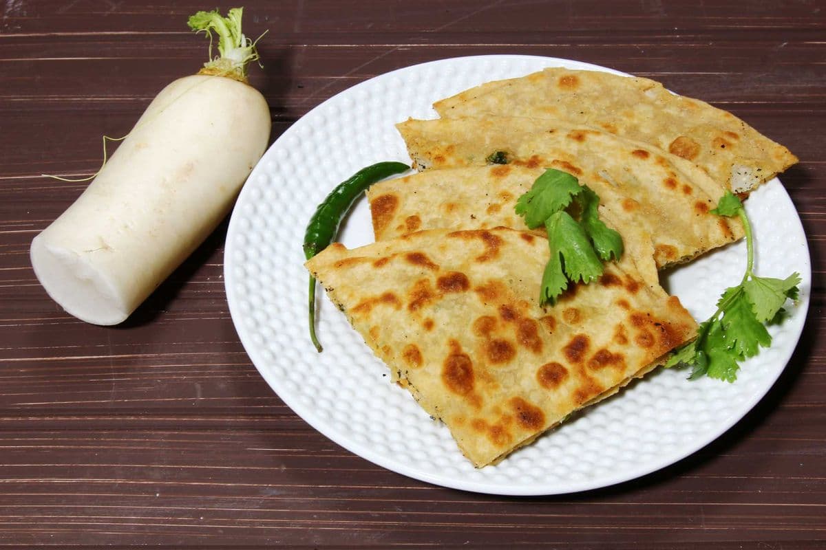 Mooli Paratha