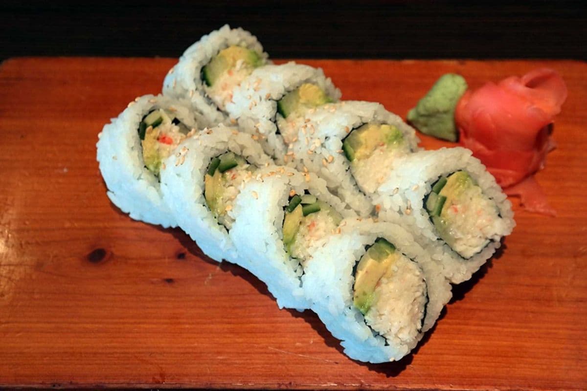 7. California Roll (8 pcs)