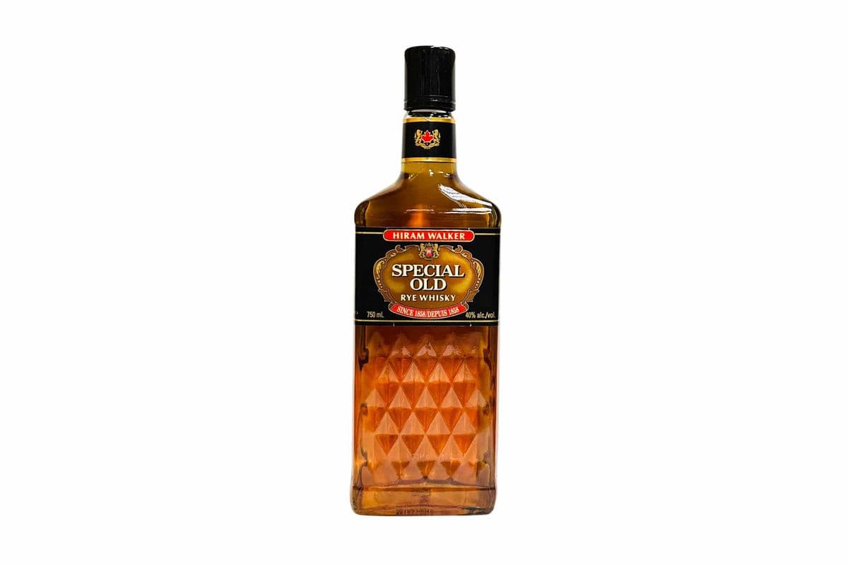 Hiram Walker Special Old Rye Whiskey (1 x 750 ml)