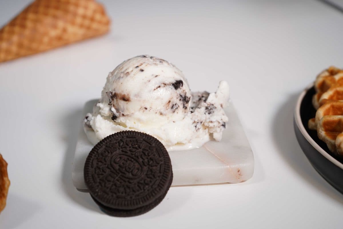 Pot (522 ml) crème glacce - Oreo / Bowl (522 ml) ice cream - Oreo